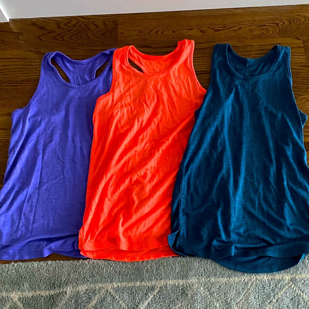 bundle of old navy active girls active tanks